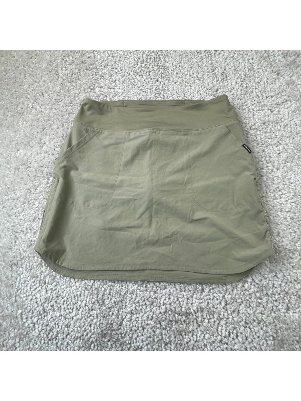 Patagonia Tech Fishing Skort Sage Green Cinch Sides Womens Medium